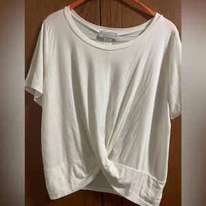 Gaze Knotted Crop Top